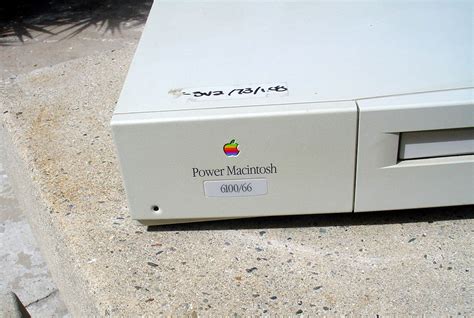 DigiBarn Systems: Apple Power Macintosh 6100/66