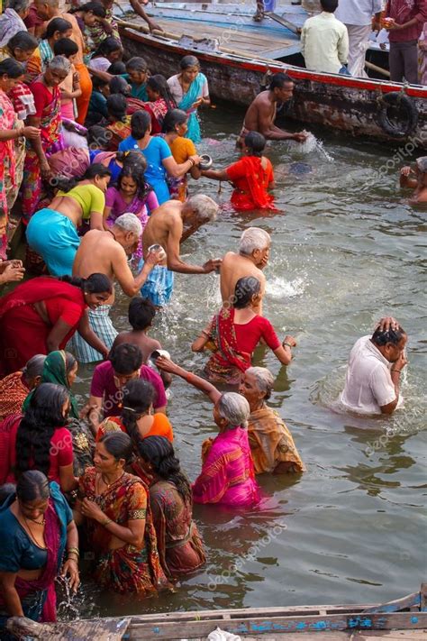 Hindu pilgrims take holy bath – Stock Editorial Photo © mazzzur #60332795