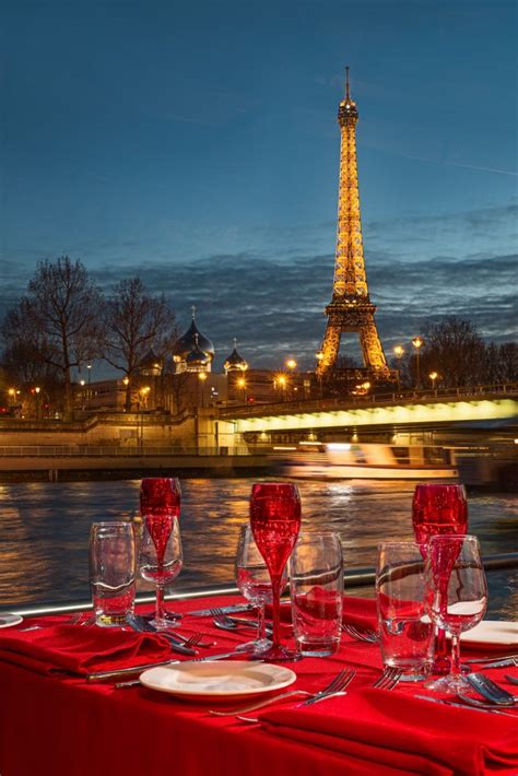 Dinner Cruise in Paris with Bateaux Mouches - Passion for Hospitality