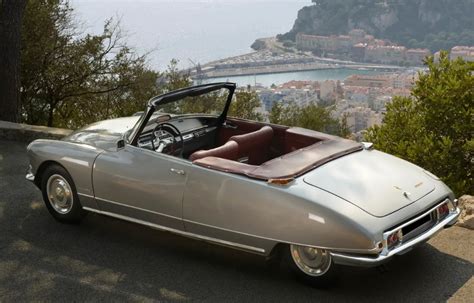 It's Electric! Citroen Convertible | Citroen ds, Car, Classic cars