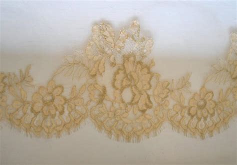 Gold Lace Mantilla Veil, Cathedral Length Wedding Veils, Cathedral Mantilla Veil - Champagne Tulle