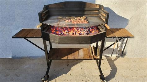 How To Put Out A Charcoal Grill Safely - (GUIDE)