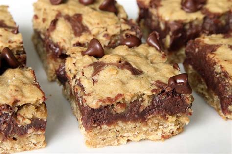 Fudgy Oatmeal Cookie Bars – Rebecca Cakes & Bakes