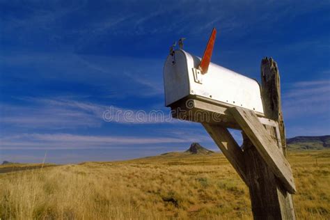 American Mailbox with Red Flag Stock Image - Image of metal, landscape: 8345685