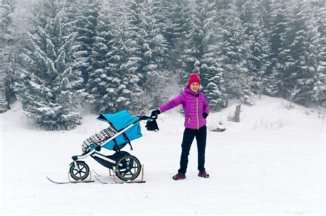 3 Best All Terrain Stroller For Snow & Winter - 2020 Buying Guide