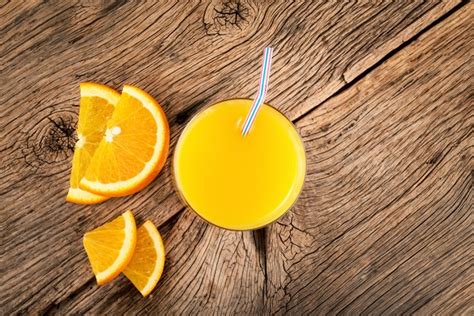 The Types of Acidic Juices | livestrong