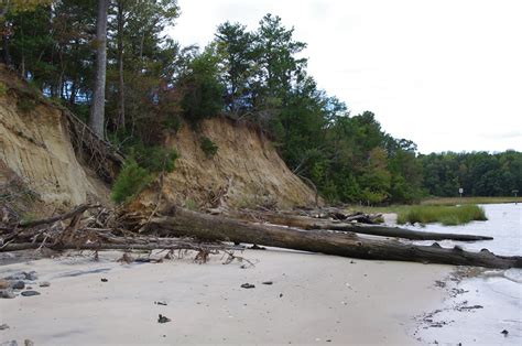 Cliffs and Beach | Monthly photo walk at York River | Virginia State Parks | Flickr