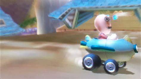 Elmo Mii In Mario Kart 7 - YouTube