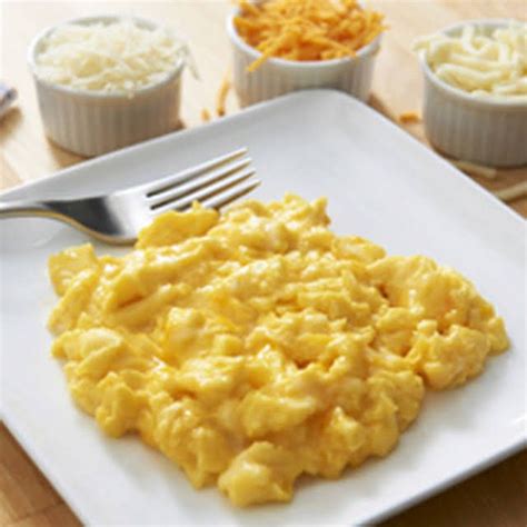 Fluffy Scrambled Eggs-Cheesy Style Recipe | Yummly | Recipe in 2020 | Fluffy scrambled eggs ...