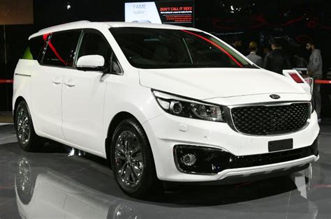 India-spec Kia Carnival MPV to get multiple seating configurations ...