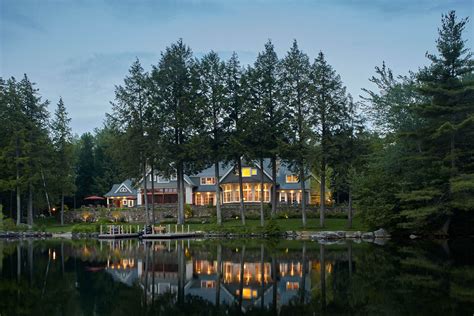 A House at Home on the Lake - New Hampshire Home Magazine