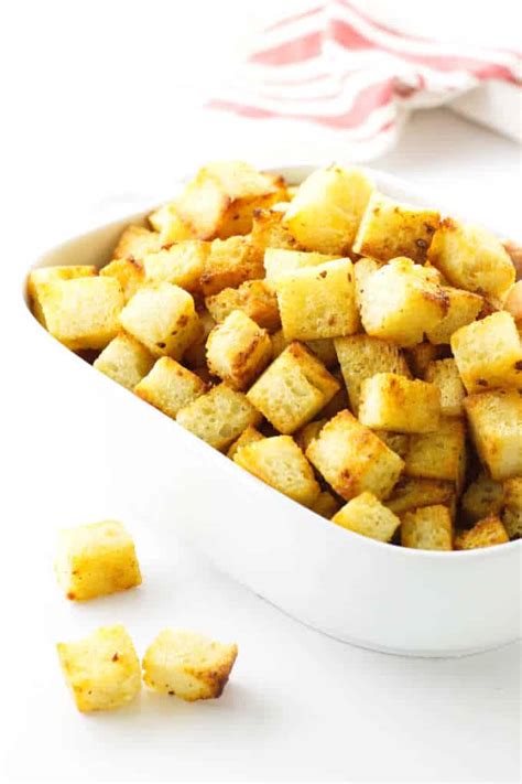 Homemade Garlic Croutons - Savor the Best