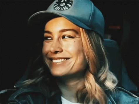 Captain Marvel Brie Larson GIF - Captain Marvel Brie Larson Laughing - Discover & Share GIFs