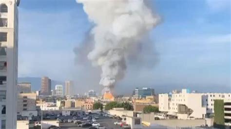 11 firefighters injured in 'significant explosion' during downtown Los ...