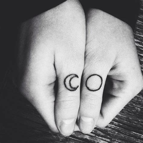 39 Lovely Moon Finger Tattoos