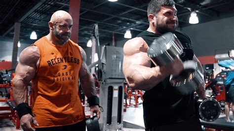 Bodybuilding Veteran Branch Warren Grills Derek Lunsford's Arms with ...