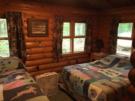 Cabins - Pere Marquette River Lodge