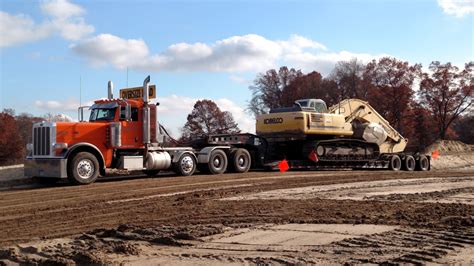 Heavy Equipment Hauling | Shaw Trucking, Inc.