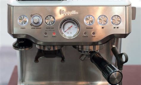 How to Clean Breville Espresso Machine (Ultimate Guide) | Find Coffee Shops