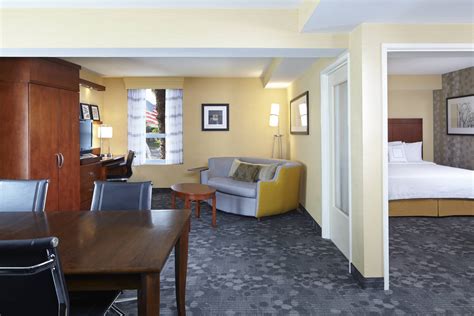 Courtyard San Diego Mission Valley/Hotel Circle One-Bedroom Suite #Suite, #Enjoy, #holidays ...