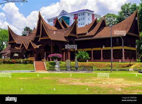 Crafts & Cultural Handicraft Complex and Negeri Sembilan State Museum ...