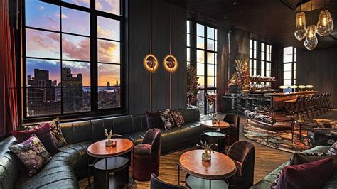 Rooftop Fluer Room @ Moxy Hotel Chelsea – We specialize in Hospitality Construction