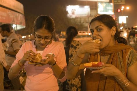 Hygiene Be Damned: Everybody Should Eat Street Food – Ishq In A ...