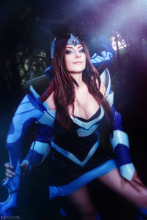 Mirana Dota 2 Cosplay by