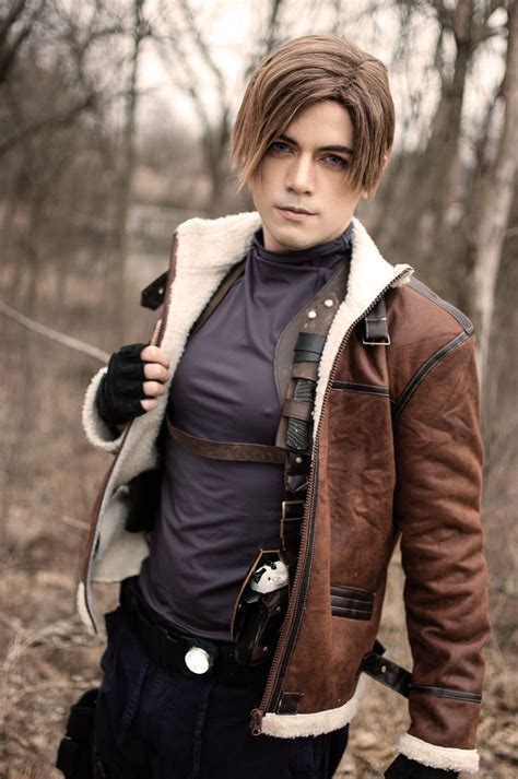 Resident evil One shots - LEON KENNEDY | Resident evil, Resident evil ...