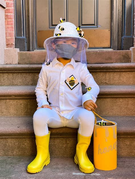 DIY Beekeeper Halloween Costume • Bumblebee Craft