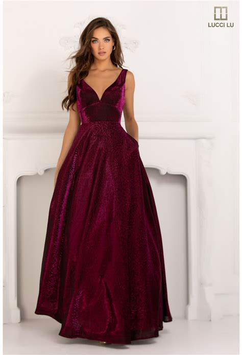 MAGENTA (With images) | Magenta dress, Dresses, Red formal dress