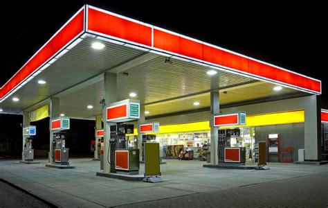 What Causes Gas Prices to Rise? (with pictures)