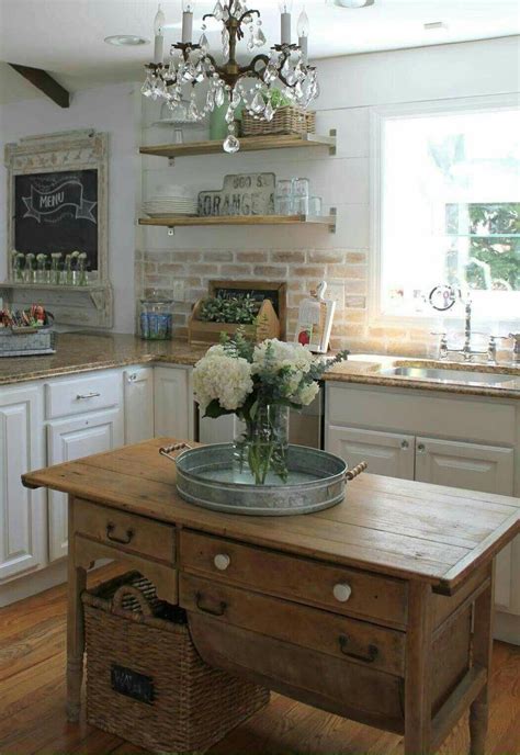 30+ Vintage Farmhouse Kitchen Decor – HomeDecorish