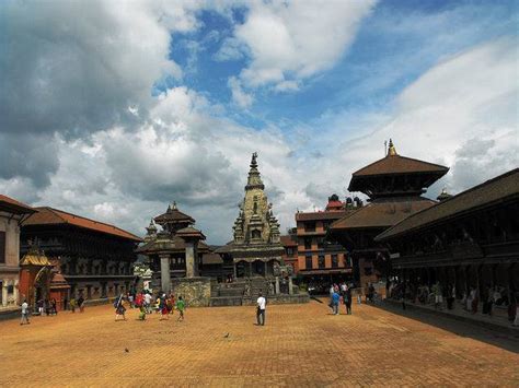 Bhaktapur Durbar Square travel guide, Places to see - Trodly