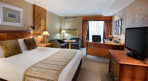 Crowne Plaza Heathrow | London 2021 UPDATED DEALS, HD Photos & Reviews