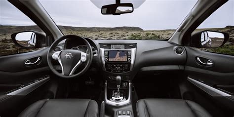 Nissan Navara Interior & Infotainment | carwow