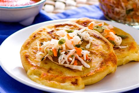 PUPUSAS WITH CHIHUAHUA® CHEESE - V&V Supremo® Food Service