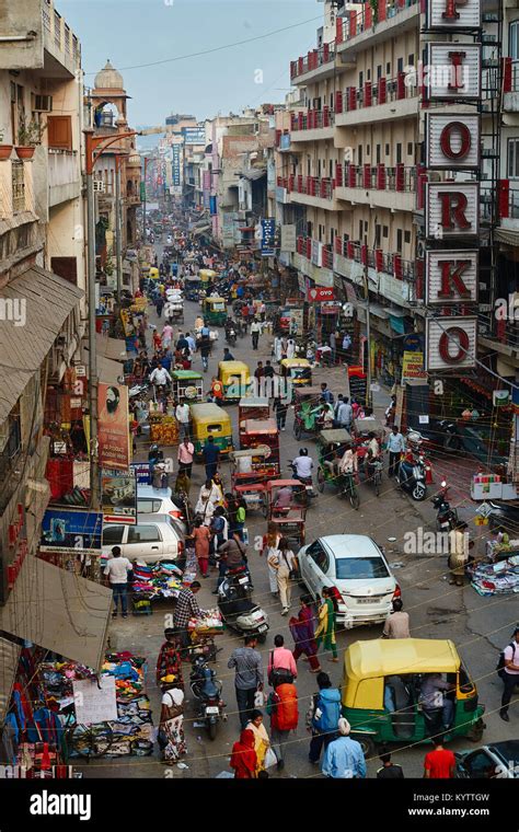 Traffic in Main Bazar, Paharganj, New Delhi, India Stock Photo - Alamy