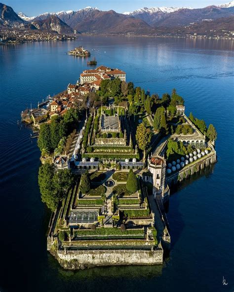 Isola bella and the Borromean islands on Lake Maggiore, Northern Italy. : r/europe