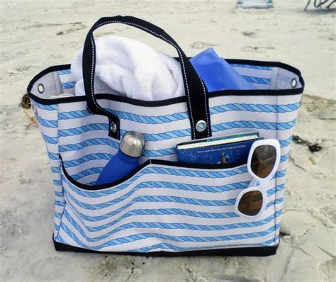 Beach Bag with Large Outside Pockets | Beach tote bags, Waterproof ...