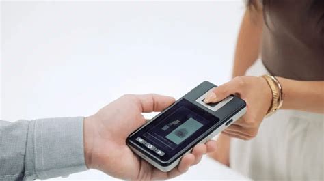 Idemia I&S unveils handheld fingerprint biometric device for law enforcement | Flipboard