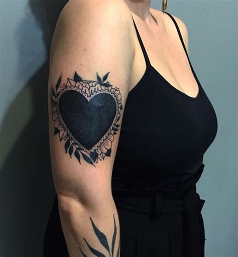 black heart tattoo | Heart tattoo designs, Traditional heart tattoos ...