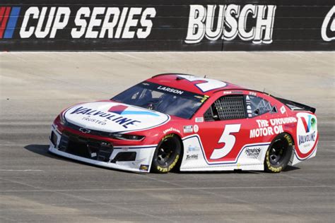 NASCAR: Kyle Larson wins at Nashville