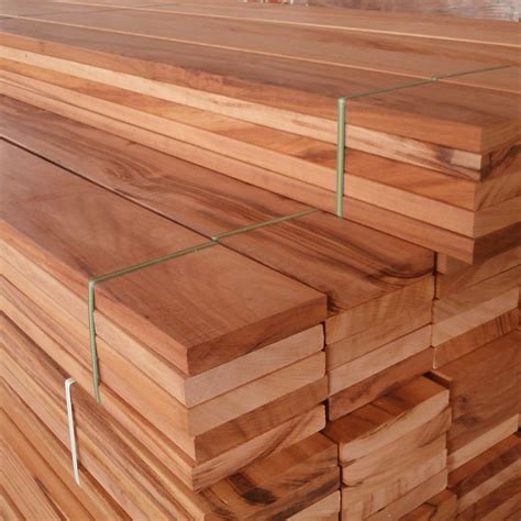 Hardwood planks in many sizes - Van den Berg Hardhout