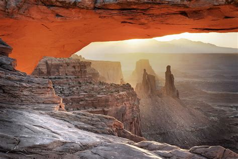 Sunrise at Mesa Arch, Canyonlands National Park Utah - Alan Majchrowicz Photography