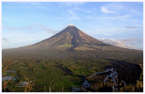 Philippines - 3 Volcanoes in Luzon Acting Up - Phivolcs -- Earth ...