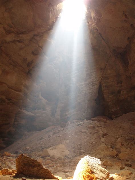 Majlis al Jinn Cave, Oman - Jane Wernick Associates