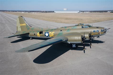 Boeing B-17F Memphis Belle™ National Museum Of The United, 59% OFF