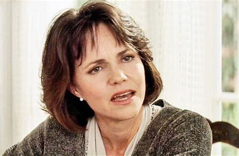 field-sally | Sally field hairstyles, Sally field, Mrs doubtfire quotes