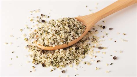 Best Ways to Eat Hemp Seeds with Recipes & Nutritional Benefits